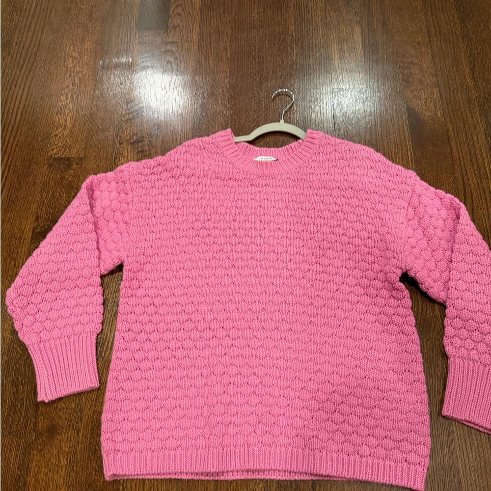 Chic Pink Women's Crew Neck Sweater